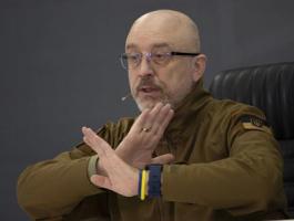 وزير الدفاع الاوكراني السابق