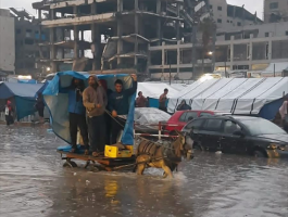 انهيار منزل