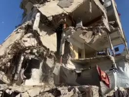 انهيار مبني في قطاع غزة