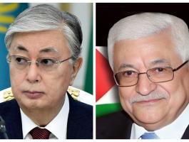 الرئيس عباس ونظيره الكازاخي