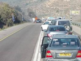 مستعمرون يعتدون على مواطن وابنته ويحرقون مركبتهما جنوب نابلس