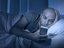 bigstock-young-cell-phone-addict-man-aw-74103901-jpg-2816741998745345