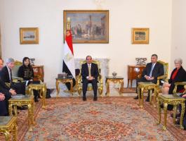 السيسي نحرص على التعاون وتعزيز العلاقات مع إدارة ترمب