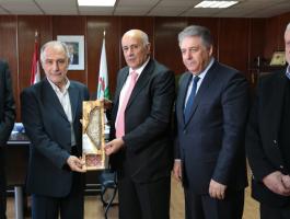 الرجوب يلتقي وزير الرياضة اللبناني ويبحث آليات تعزيز التعاون المشترك