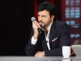 بالصور: تيم حسن من طفولته الى مراهقته.. هل كان بنفس الوسامة؟