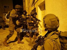 اعتقال 10 مواطنين ومداهمة منزل منفذ عملية 