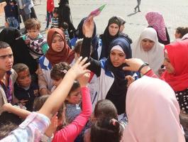 طلبة الكلية الجامعية يشاركون في إحياء فعاليات كرنفال يوم اليتيم 