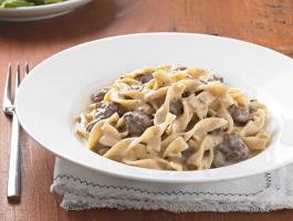 creamy-cheese-beef-stroganoff-recipe.jpg