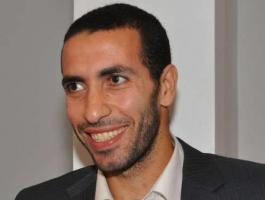 هل تعتقل مصر محمد أبو تريكة فورعودته من الخارج؟
