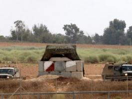 الاحتلال يعتقل 3 فلسطينيين تسللوا شمال القطاع