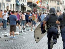 160610224708_england_fans_in_fresh_clashes_with_police_640x360_reuters_nocredit