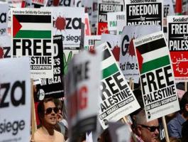 أكثر من 80 منظمة بريطانية تنتقد محاولات إسكات الحديث عن فلسطين.jpg