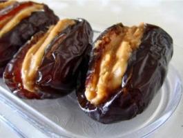 dates-with-peanut-butter