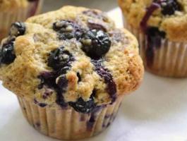 Brown-sugar-blueberry-muffins-2-980x490