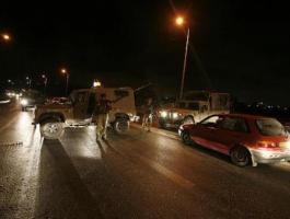 إصابة فلسطيني إثر إطلاق الاحتلال النار على مركبته على مدخل