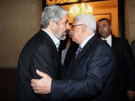 Palestinian-President-Mahmud-Abbas-meets-with-Palestinian-Hamas-leader-Khaleed-Meshaal-in-Cairo-to-implement-the-terms-of-reconciliation-1024x742