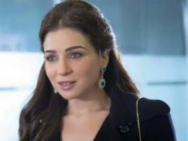 مي عز الدين تنشر صورة مع والدتها وهكذا علقت عليها