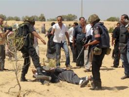 الجيش المصري يقتل 3 أشخاص ويعتقل 23 آخرين خلال مداهمات في سيناء