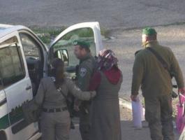 الاحتلال يزعم: اعتقال فلسطينية بحوزتها سكين قرب الحرم الابراهيمي