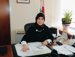 وزيرة شؤون التنمية الادارية اللبنانية عناية عز الدين.gif