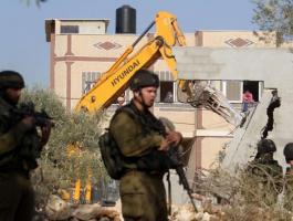 الاحتلال يخطر ناشطا بهدم منزله في القدس