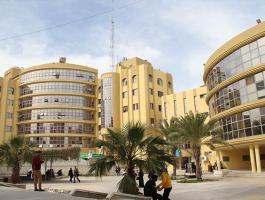 غزة: تعليق العمل بجامعة الأزهر والشبيبة تُدين الاعتداء على عميد شؤون الطلبة