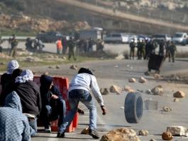 مواجهات مع الاحتلال في حي عين اللوزة جنوب الأقصى