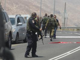 مسلح فلسطيني يطلق النار صوب سيارات إسرائيلية في 