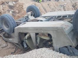 إصابة اثنين من جنود الاحتلال بانقلاب مركبة عسكرية