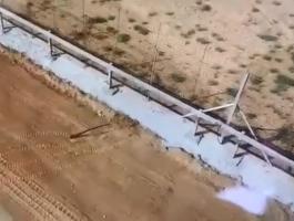 انفجار عبوة على السياج الحدودي.jpg