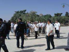 إبعاد موظف أوقاف 6 أشهر عن المسجد الأقصى.jpg
