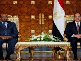 السيسي والبشير.jpg