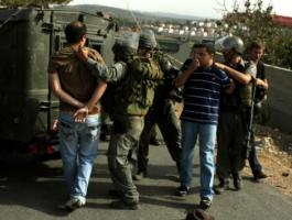 قوات الاحتلال تعتقل 4 شبان من مدينة طولكرم