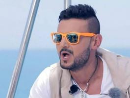 بالصورة : هل هذه الشقراء هي زوجة رامز جلال؟!