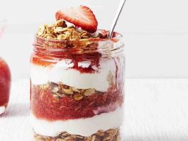 landscape-1441295189-0915-ghk-strawberry-granola-yogurt-parfait.jpg