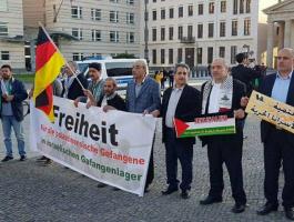 وقفة تضامنية في برلين تضامنًا مع الأسرى ومسيرة العودة2.jpg