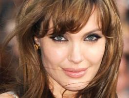 angelina-jolie-jpg-08618052754844491.jpg