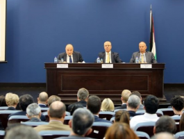 التقاط.وزير المالية يقدم عرضاً عن الوضع المالي في فلسطينG