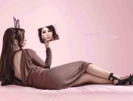 إليسا تتلقى هدية من جيفنشي.. شاهدوا أجمل إطلالاتها بتوقيع هذه العلامة!
