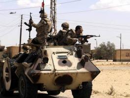 مقتل 10 عسكريين مصريين إثر تفجير عبوتين ناسفتين وسط سيناء.jpg