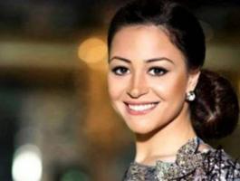 حقيقة ظهور منة شلبي عارية.. وكيف ردت؟