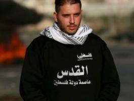 الاحتلال يواصل احتجاز الصحفي بكر عبد الحق