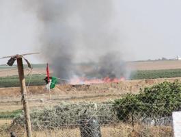 حدود غزة تشتعل بفعل الطائرات الورقية.jpg