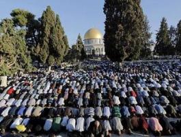 الصلاة بالاقصى