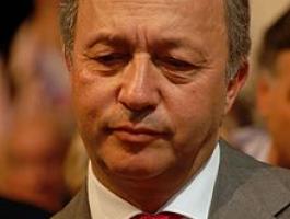 220px-Laurent_Fabius_-_Royal_&_Zapatero's_meeting_in_Toulouse_for_the_2007_French_presidential_election_0538_2007-04-19