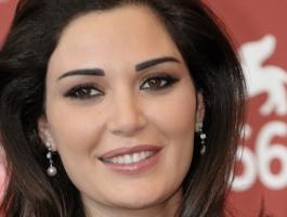Cyrine_AbdelNour_66ème_Festival_de_Venise_Mostra_4-980x498