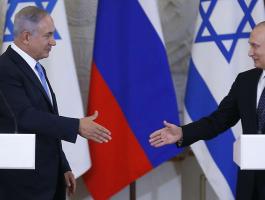 Israels-Ministerpraesident-Netanjahu-links-und-der-russische-Praesident-Putin-in-Moskau