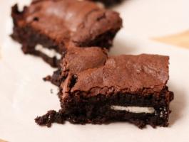 brownie-aux-oreos-oreo-stuffed-brownies-1-of-1-2-1024x682-980x498