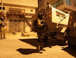 الاحتلال يعتقل شاباً من بلدة طمون على حاجز عسكري