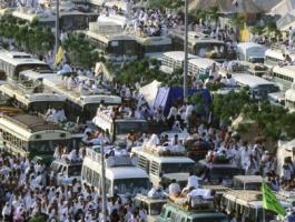 السعودية تشرف على تفويج حجاج ذوي شهداء فلسطين لمنى.jpg